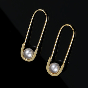 S925银欧美小众热销回形别针珍珠耳环女独特时尚耳扣耳饰品新