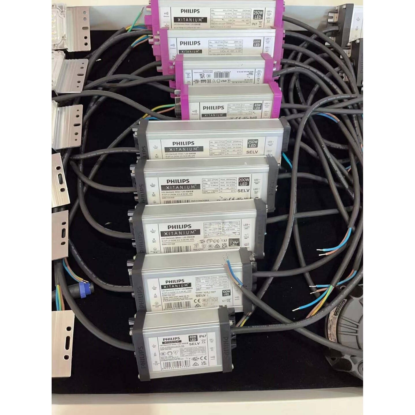 飞利浦LED灯电源驱动器100LED驱动电源