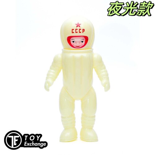 AwesomeToy夜光太空人公仔