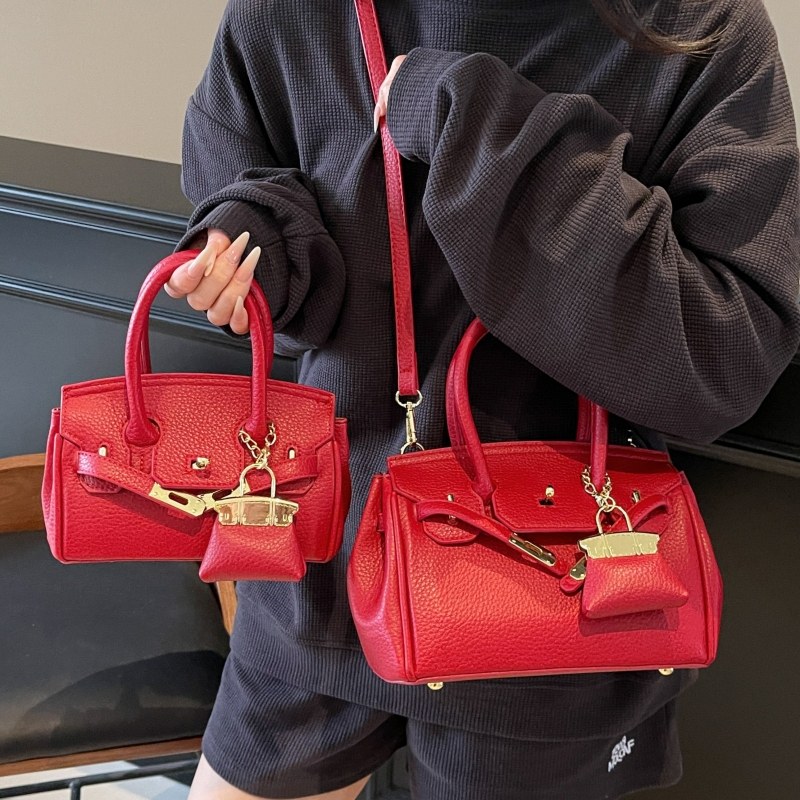 高级感小众包包女红色结婚包2025新款休闲斜挎包女手提铂金凯莉包,箱包皮具/热销女包/男包,通用款女包,淘宝优惠券,粉丝福利购,淘宝优惠卷