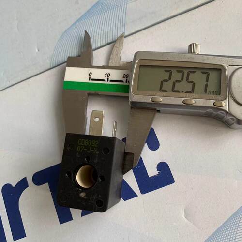 原装亚德客气动电磁阀单独线圈AC110V 7.0VA 高度30MM CDB092C