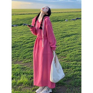 粉色休闲连帽卫衣裙女春季时尚新款温柔风清纯系收腰显瘦连衣长裙