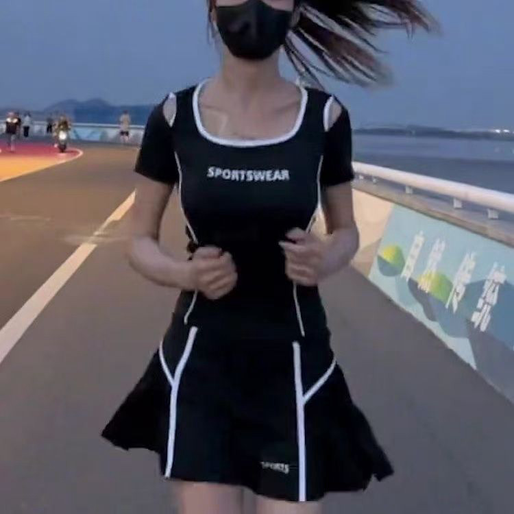 潮流短裙休闲运动风套装夏季新款低领纯欲风跑步服短袖两件套女装