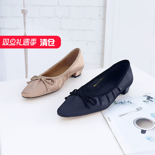 可媚尖头进口布蝴蝶结粗低跟单鞋