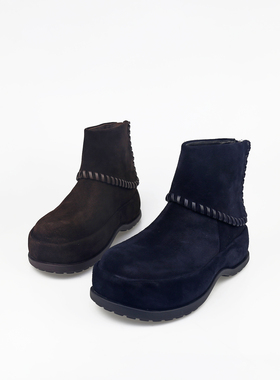 可媚2025新冬款圆头高光丝绒防滑牛筋底后拉链马丁靴KC25962-178