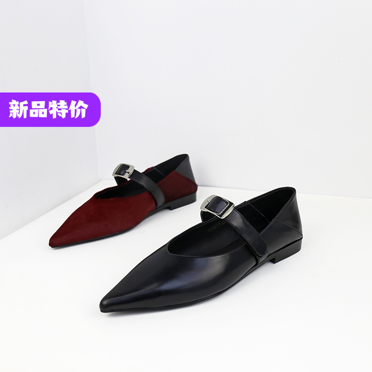 可媚尖头胎牛皮低跟扣带玛丽珍鞋