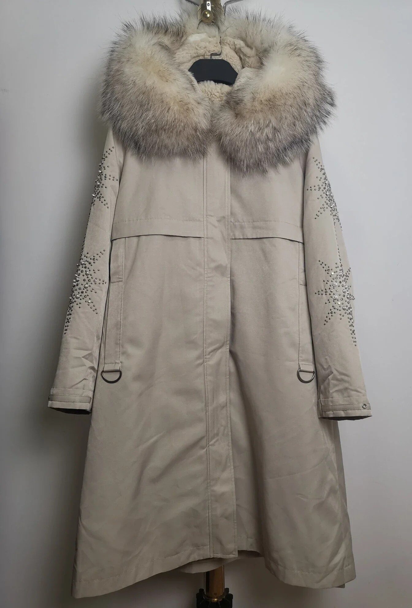 *2026年冬季新款女士中长款大狐狸毛领连帽皮草派克服尼克服外套