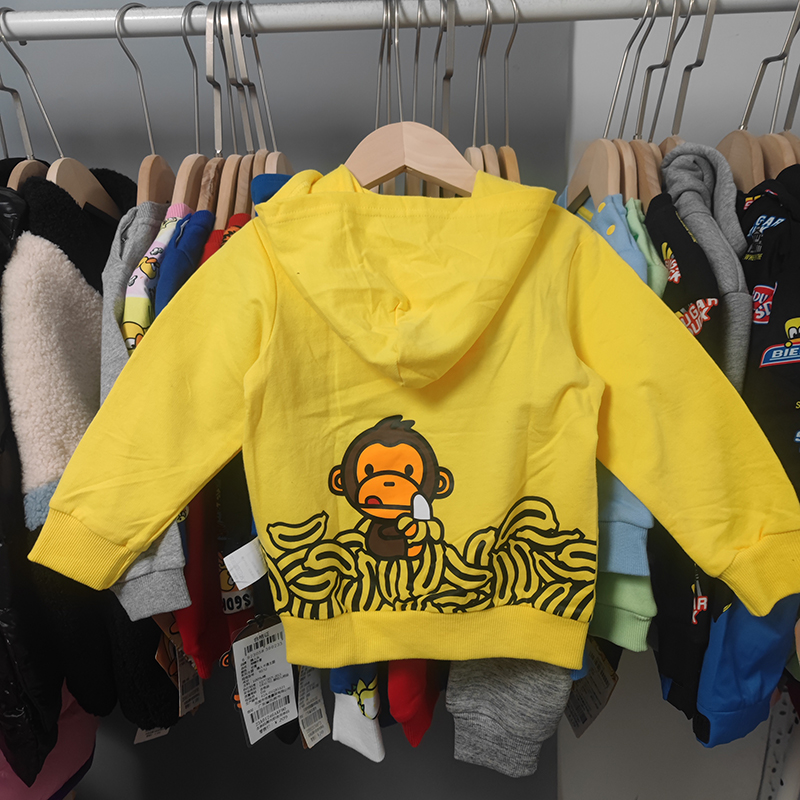 婴儿衣服一岁男宝宝可爱超萌春秋上衣纯棉薄款黄色外出带帽拉链衫