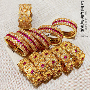 老铺同款沙金十字金刚杵戒指镶钻红宝石花窗黄金色镀24k指环女生