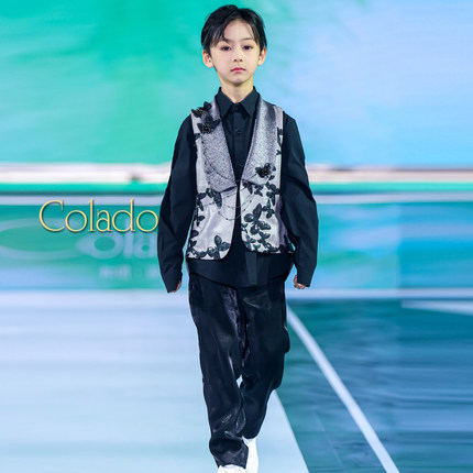 Colado扣诺男童高端定制里礼服三件套刺绣马甲套装儿童模特主持人