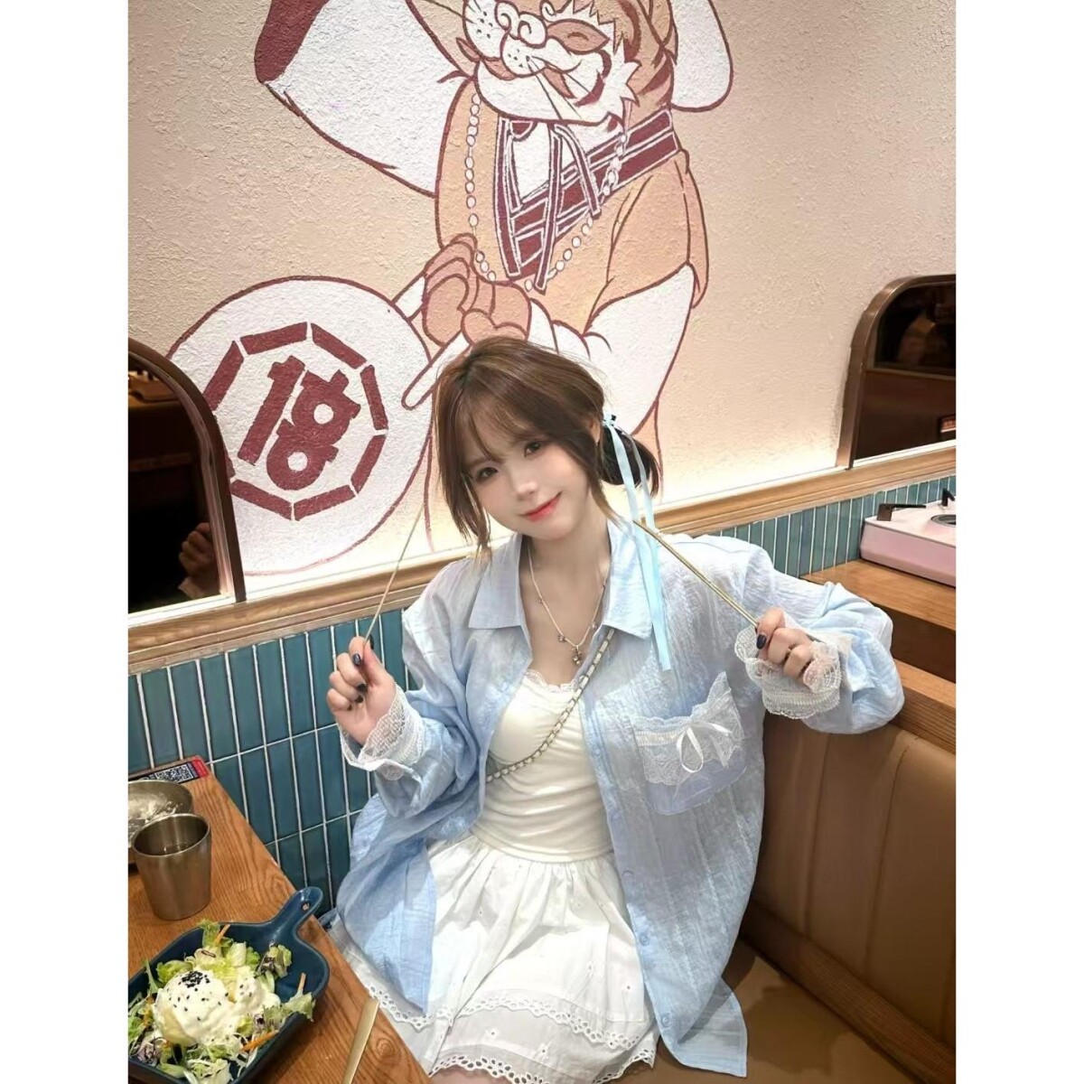 2025蕾丝拼接设计感蓝色防晒衬衫