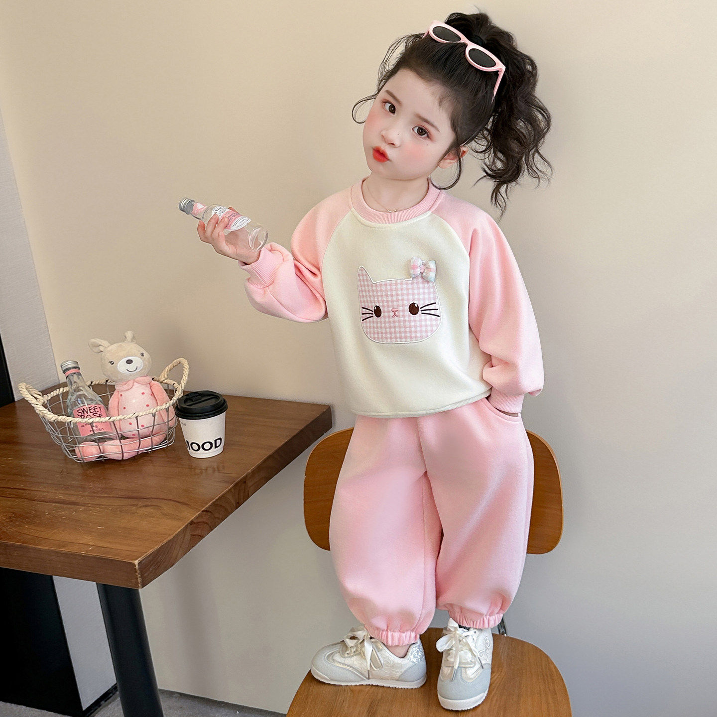 套装休闲款洋气时髦女童宝宝运动儿童卡通春装小马女春秋2026翻领