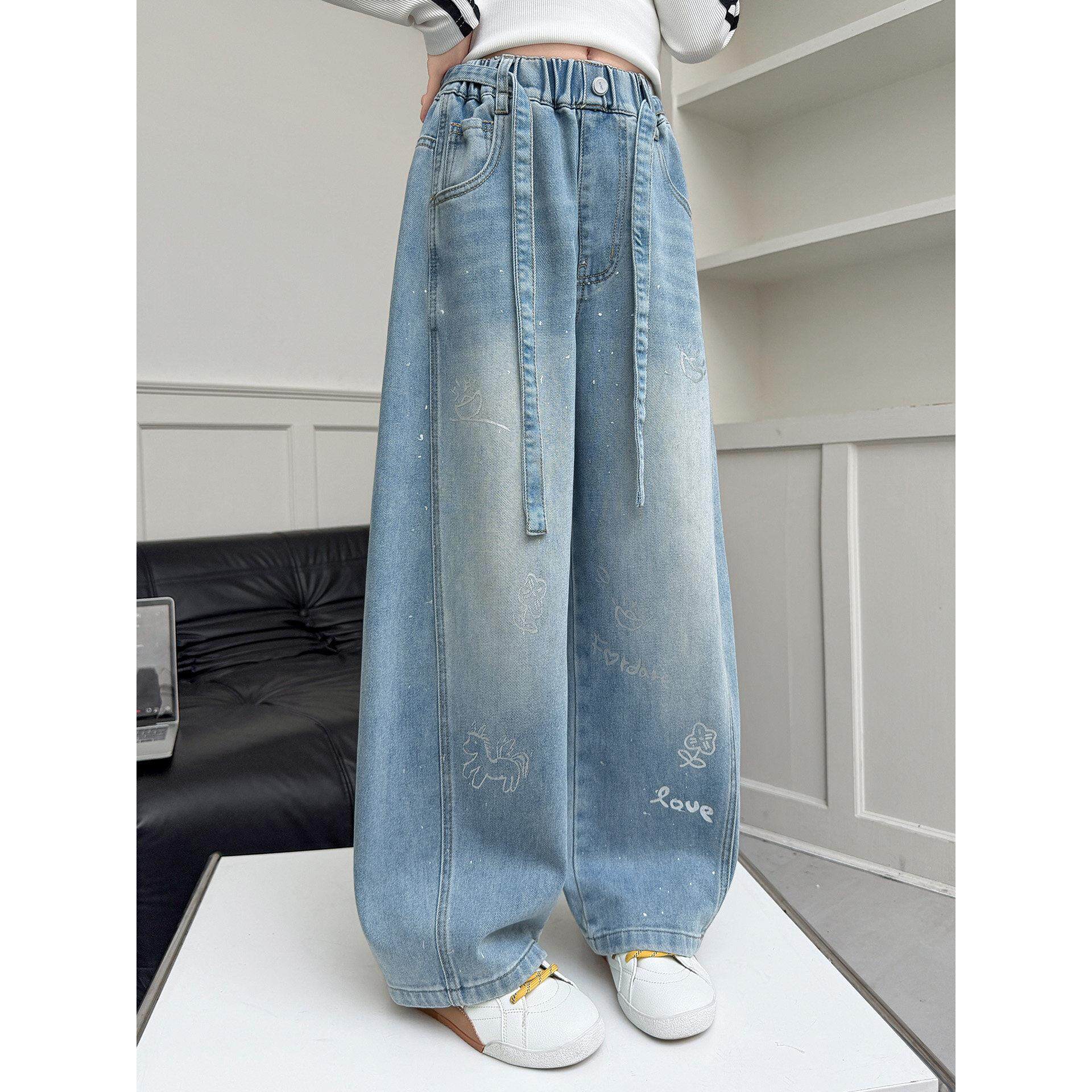 新款2026牛仔裤裤中大童印花腿儿童时髦女童裤洋气春款弯刀窄版阔