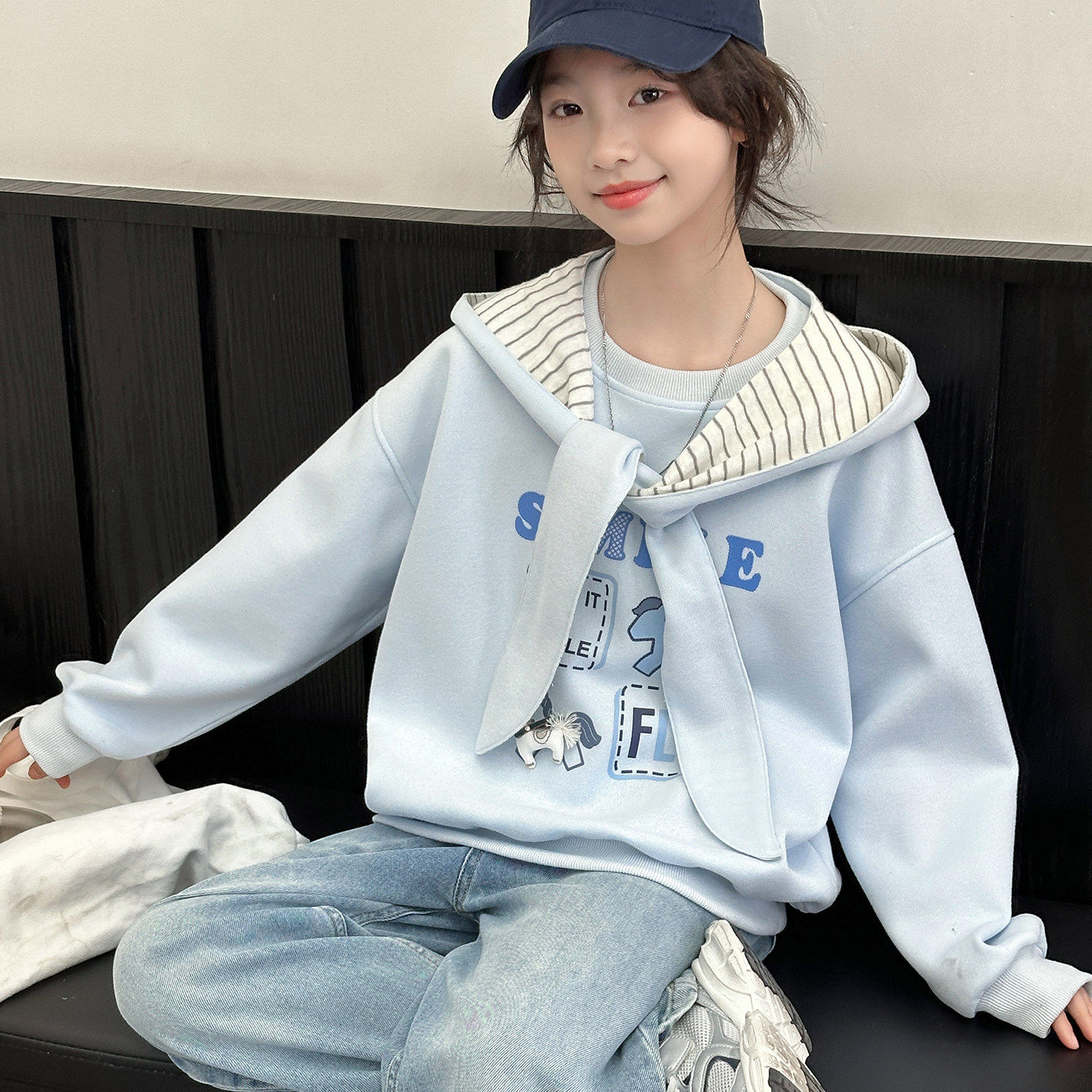 春季印花上衣披肩款衫卫衣大女孩打底春秋字母女童超好看儿童韩系