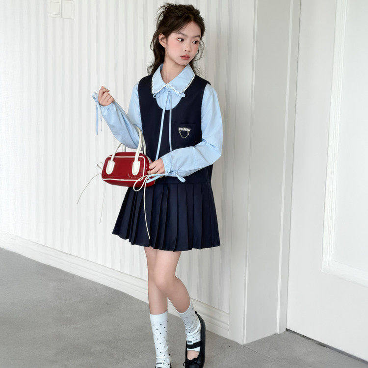 女童套装风新款款学院背心2026衬衫潮百褶裙春秋洋气长袖中大童裙