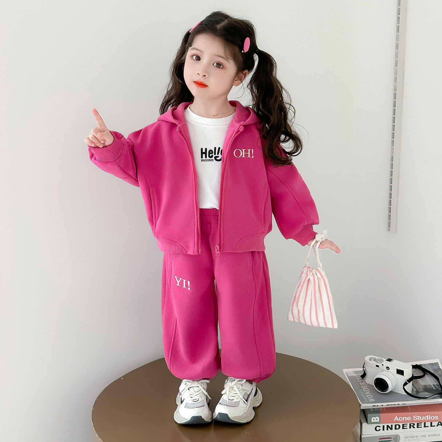 套装女童两件套早春穿春装新款运动春季女搭宝宝2026卫衣儿童洋气