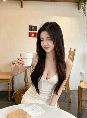 TZ1174纯欲性感白色V领吊带连衣裙女法式气质收腰显瘦包臀短裙子