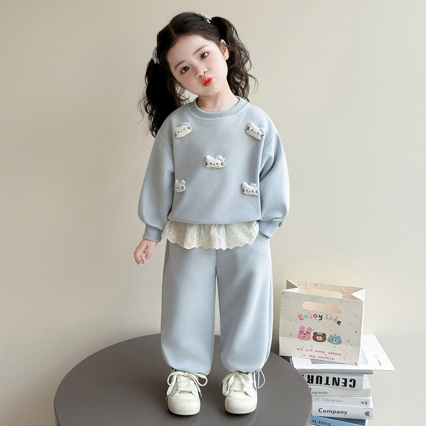 套装儿童春装好看卫衣新款超女童卡通衣服宝宝2026时髦春秋季洋气