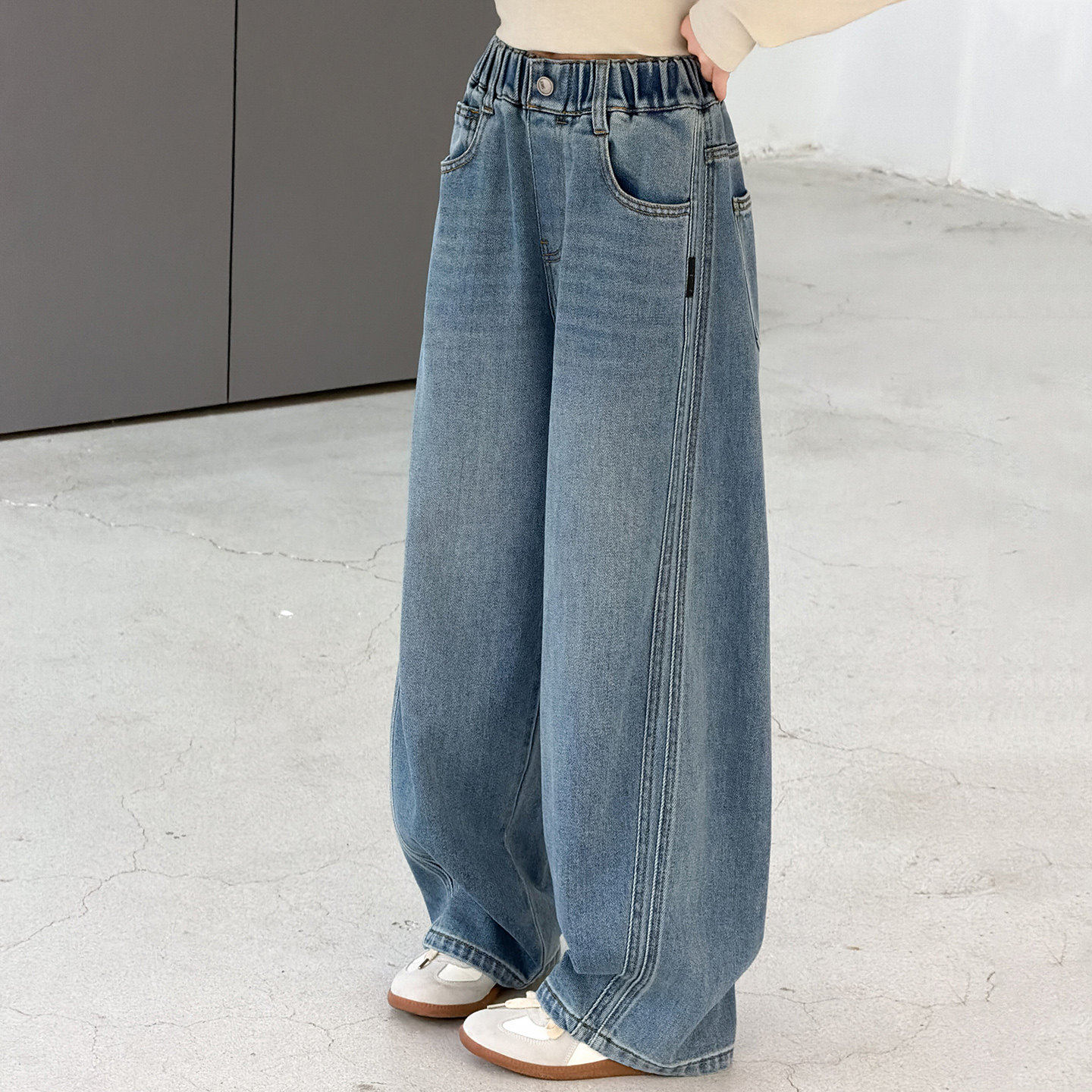 直筒牛仔裤春秋女孩阔腿裤儿童装超春装休闲裤女童好看初中生款大