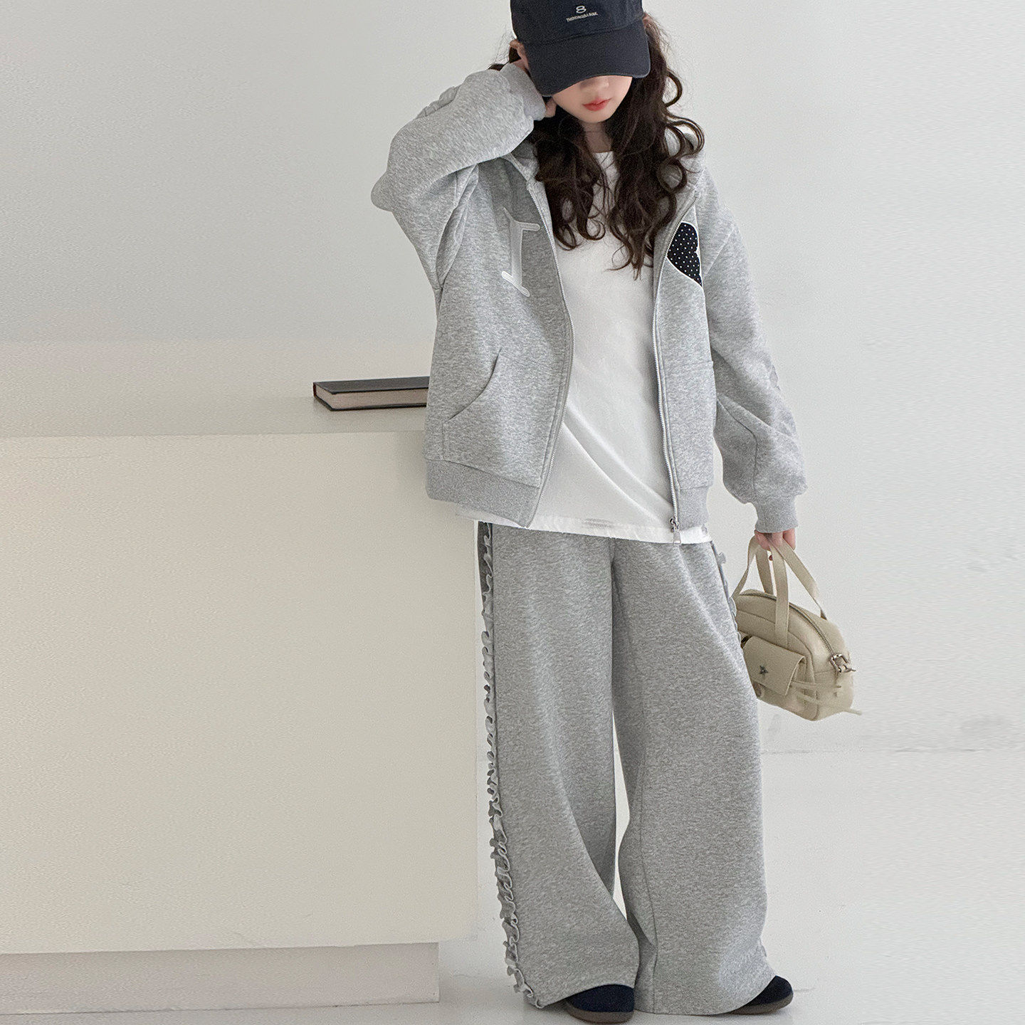 套装大童女童春秋连帽外套新款刺绣花边春款运动裤两件套2026休闲