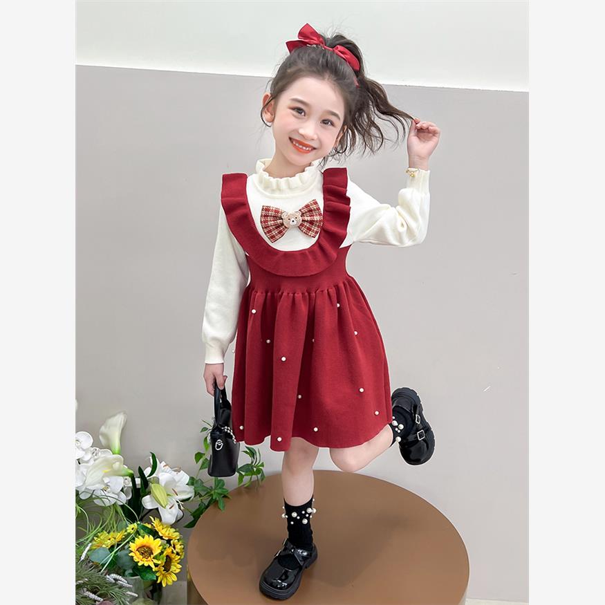 珍珠蕾丝针织连衣裙2024秋季新款女婴时尚针织熊颜色匹配公主裙