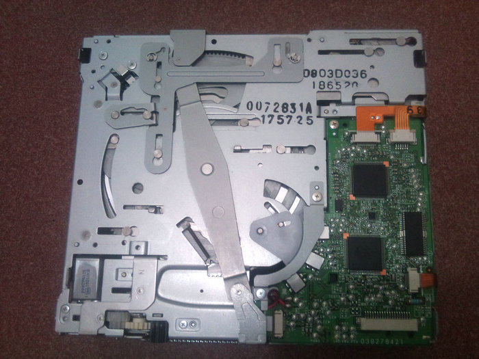 歌乐3代6碟六碟CD机芯 别克君越 马自达 景程六碟CD机