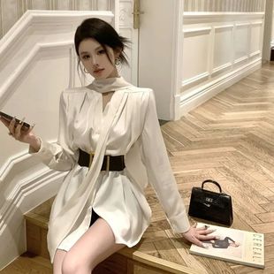 白色缎面衬衫连衣裙女秋季高级感长袖裙子御姐风气质收腰a字短裙