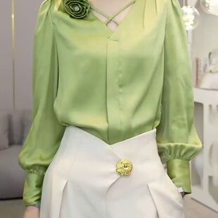 别致漂亮高级感轻奢高端显瘦休闲绿色小衫 女士衬衫 法式 新款 春秋季