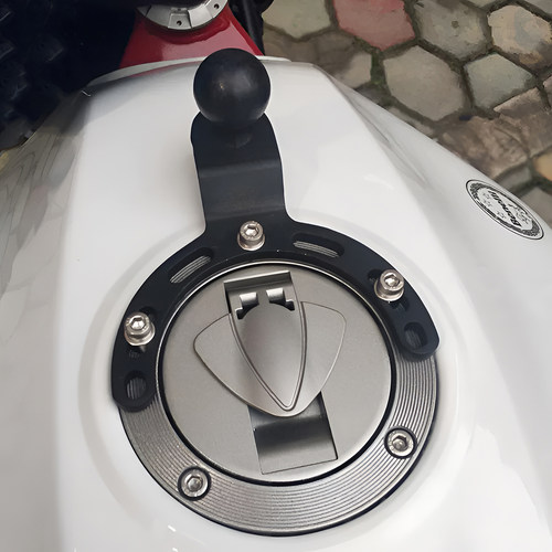 GSX250赛600油箱盖手机相机支架