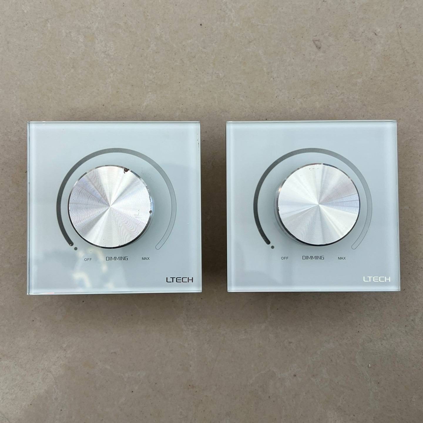 议价LTECH1-10V调光器开关E610调光开关适用
