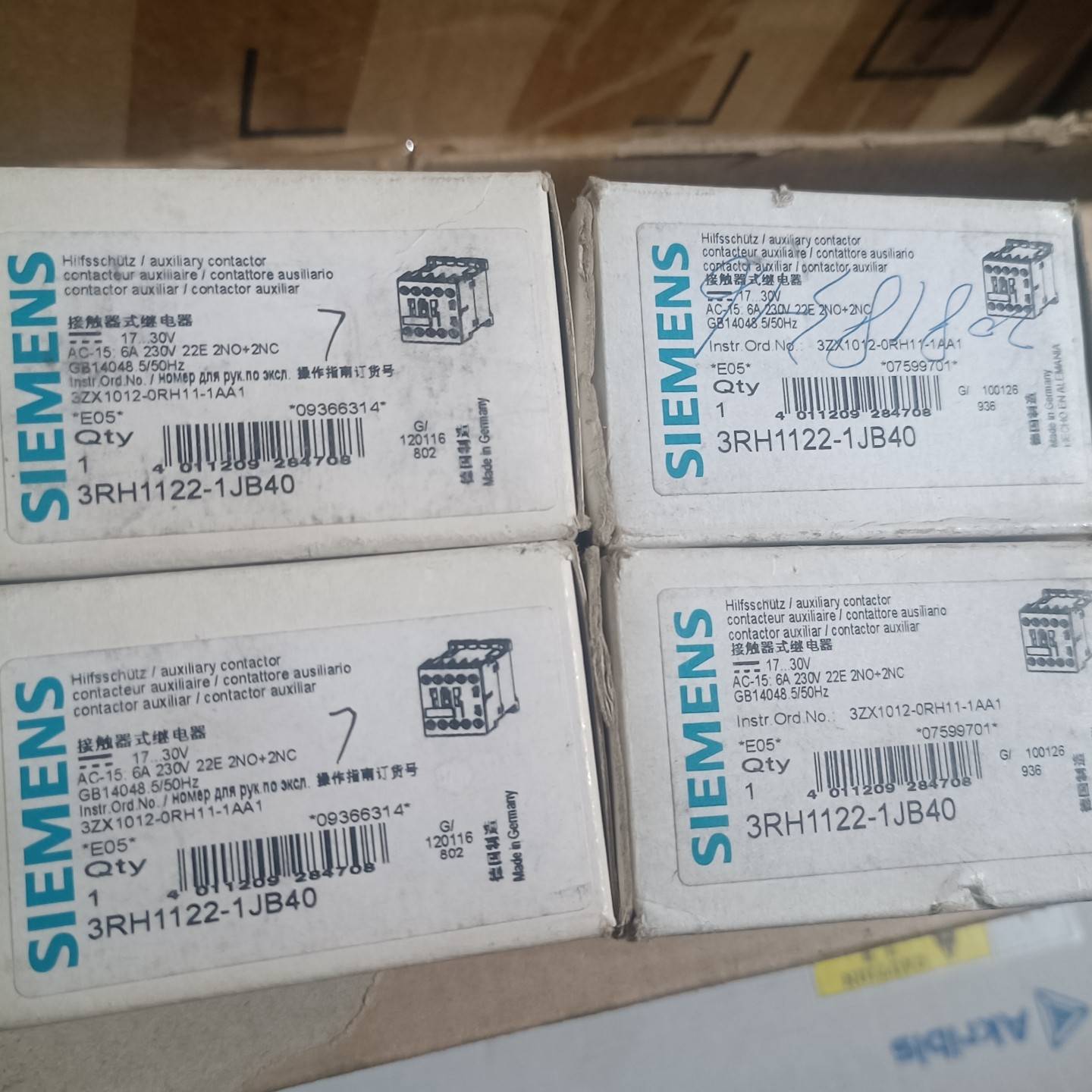 议价正品3RH1122-1JB40有4只；单价30适用