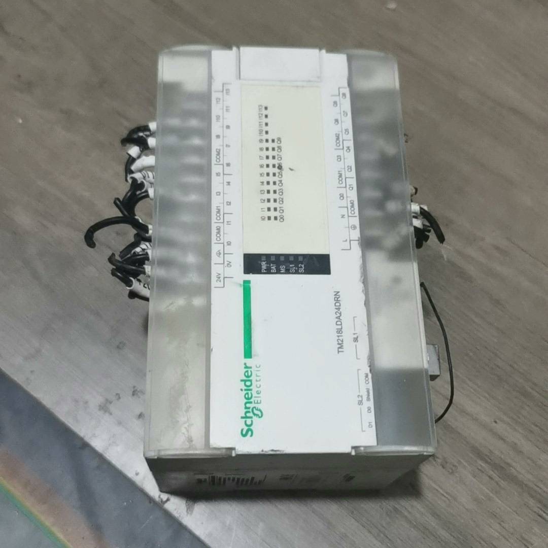 议价9成新PLC，型号TM218LDA24DRN，功能适用