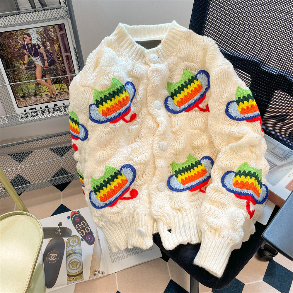 가을과 겨울 두꺼워지고 작고 세련된 니트 가디건 남성과 여성을 위한 프랑스 달콤하고 부드러운 스타일의 부드러운 밀랍 자수 스웨터 재킷