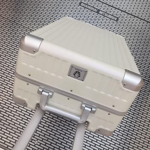 漫游PC万向轮升级铝镁合金窄框