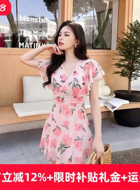 泳衣女2026新款连体遮肚显瘦高级感保守遮肉大码挂脖温泉度假泳装