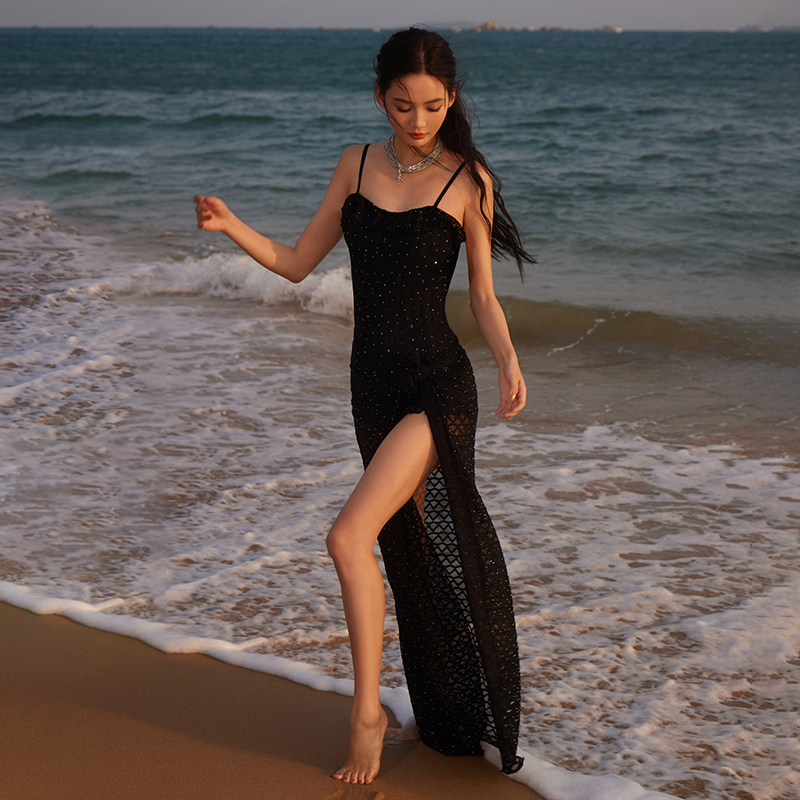 泳衣女高级感2026新款海边度假风性感露背绝美平角泡温泉女士泳装