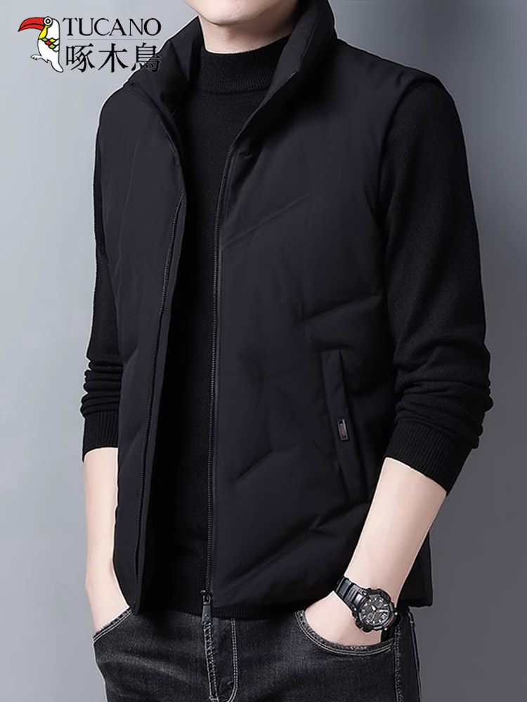 딱따구리 민소매 다운 재킷 조끼 남자 가을 겨울 2024 새로운 인기 스타일 양복 조끼 겉옷 남자 다운 조끼