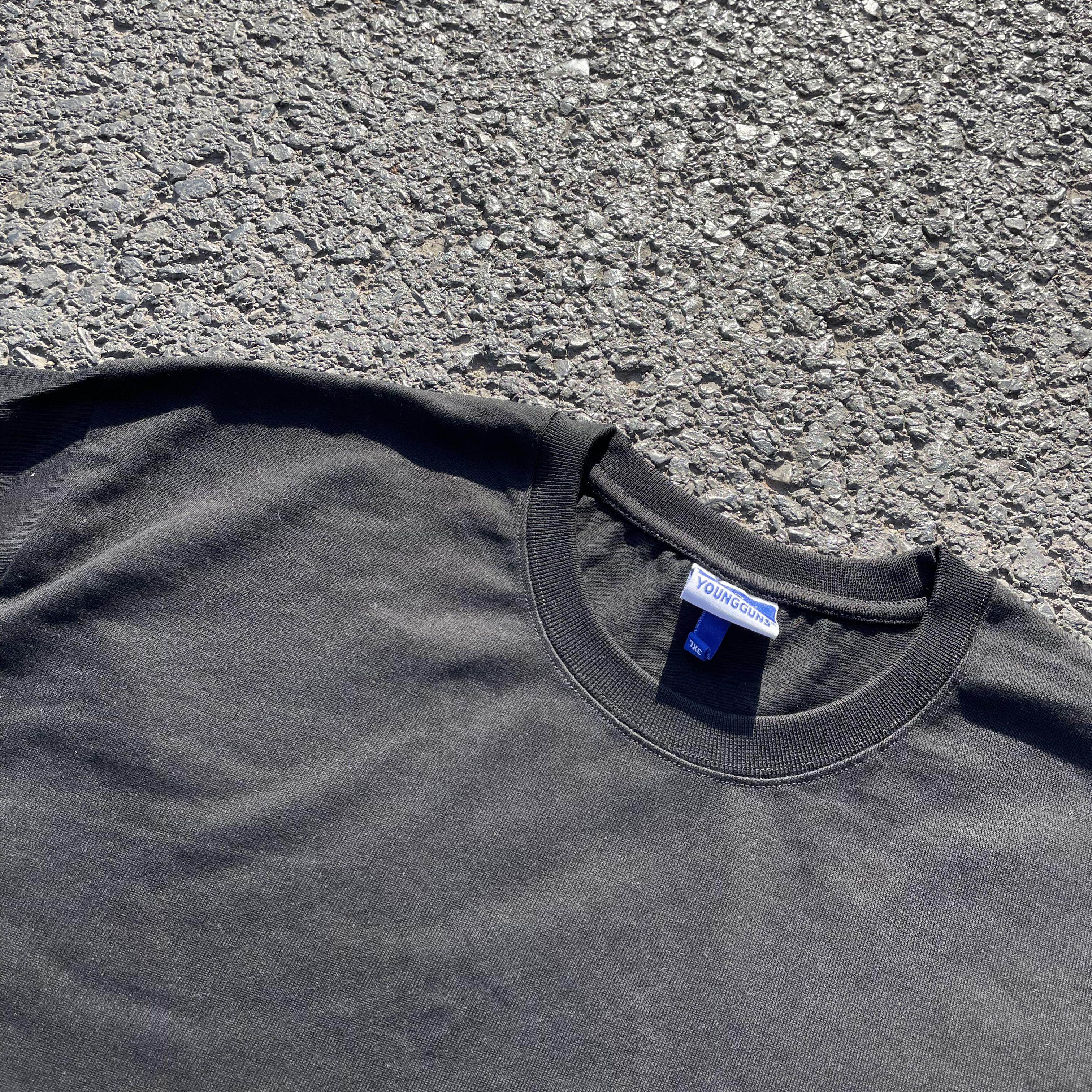 자폐증의 보물창고  무겁고 뚫을 수 없습니다  아메리칸 레트로 스포츠 피트니스 긴팔 솔리드 블랙 탑