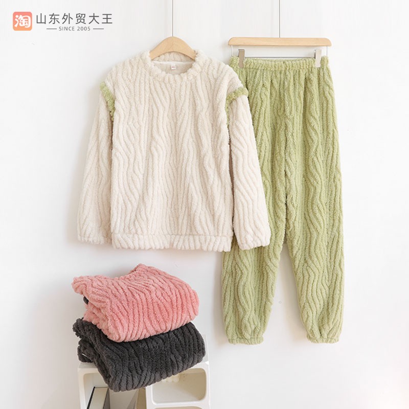 可外穿情侣法兰绒圆领睡衣套装