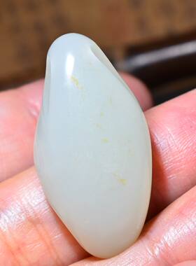 SBH412新疆的猫11.8克玉质到顶白玉籽料苏工“大象无形”挂件