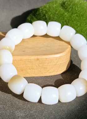 新疆的猫W122506 63.9克，黄糖高光白王的且末三高料直切手串