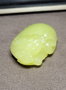 Z020605 新疆的猫62.9克润如“黄油脂”亮色且末黄口玉苏工貔貅