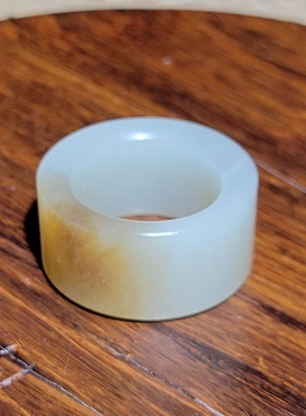 新疆的猫C123106 油润有质感！16.7克，油汪汪的且末糖白扳指