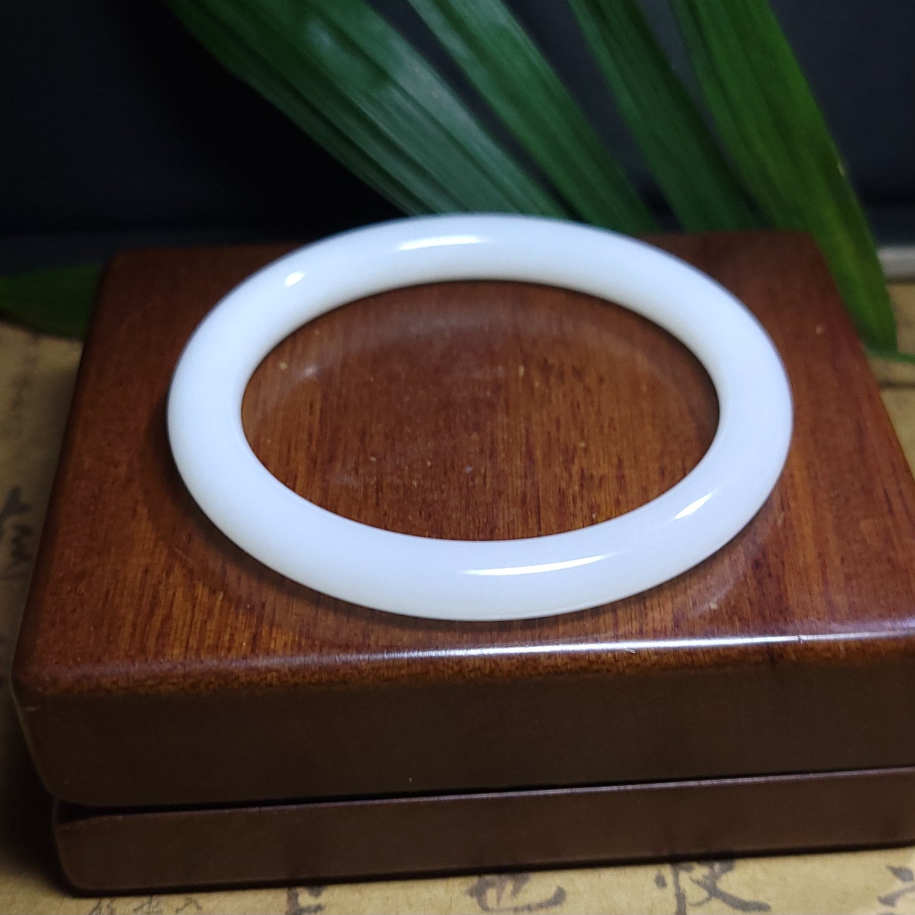 Z011905 新疆的猫29.8克R55温润早期野牛沟羊脂白玉手镯和田玉,珠宝/钻石/翡翠,手饰,淘宝优惠券,粉丝福利购,淘宝优惠卷