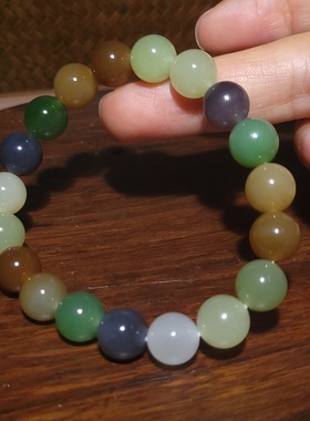 新疆的猫YQ081903 29.5克，直径10mm色泽搭配绚丽全家福圆珠手链