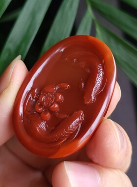 新疆的猫Z110702 15.8克绝美色感醇润牛血红锦红原矿南红金玉满堂