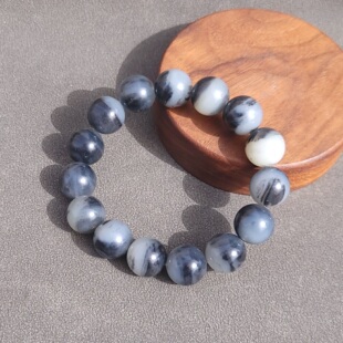 C030603新疆的猫60.3克黑白分明高油高脂粉于田山料青花圆珠手串