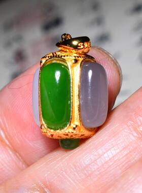 JJ011408新疆的猫3.0克油润细腻的四个面圆柱形镶银挂件