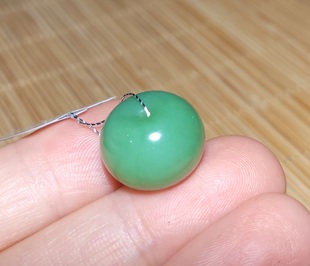 新疆的猫zg012711 5.3克,脂粉宝光湛然的老坑粉青碧玉转运珠