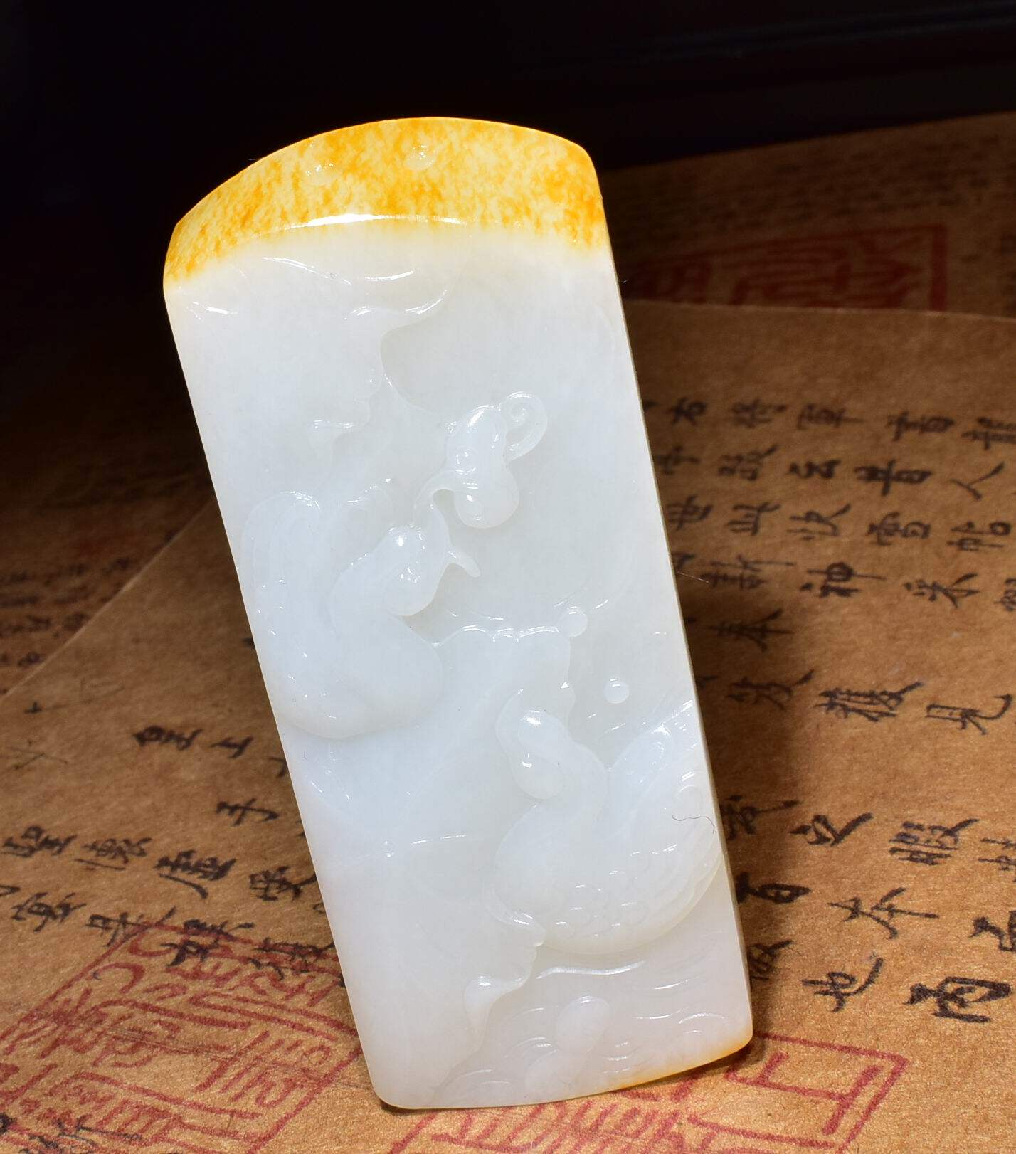 新疆的猫56.1克，洒金皮籽料&ldquo;我如意&rdquo;羊脂白玉挂件SBH11